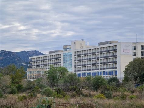 Simple Science: How to Make a Volcano with Kids