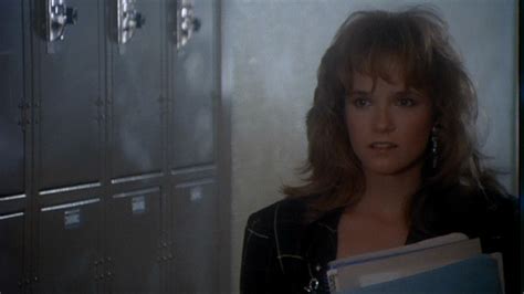 Lea Thompson Defying The Odds With Her Spectacular Career A G E N D A
