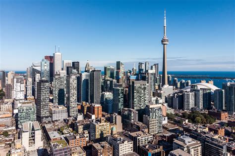 5 Reasons Why Toronto Is The Perfect Spot For Your Next Office Mary
