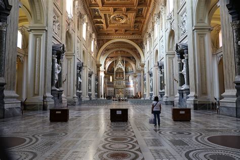 The basilica of san giovanni in laterano is open daily from 7:00 to 19:00, while in winter only until 18:00. interno della Basilica di San Giovanni in Laterano - Roma ...