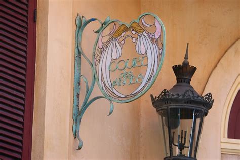 Inside The New Club 33 Updated With Elegance Enhancing The Disneyland