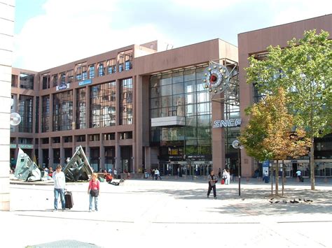 Gare de Lyon PartDieu (Lyon, 1983)  Structurae
