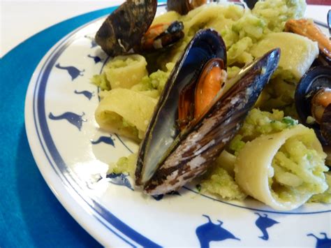 I broccoli romani in padella sono un contorno leggero e gustoso. Ricette con il broccolo romano
