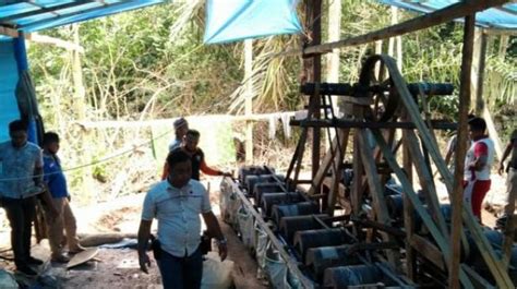 Bukit sabak sukabumi merupakan salah satu destinasi wisata yang cukup menantang untuk di taklukan. Kumpulan Berita TAMBANG EMAS ILEGAL: Tiga Penambang Emas ...