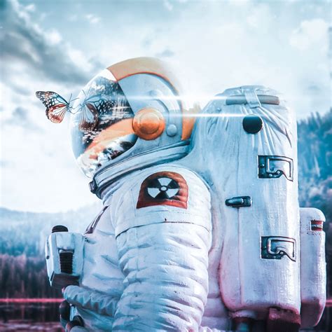 Download Sci Fi Astronaut Pfp