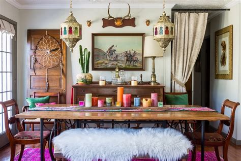 Want some practical ways to add interior design with a moroccan twist into your home? Worldwiide Decor: Moroccan Style Basics