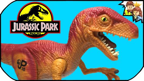 Jurassic Park Electronic Velociraptor With Slashing Claw 1993 Classic Kenner Review Brickqueen