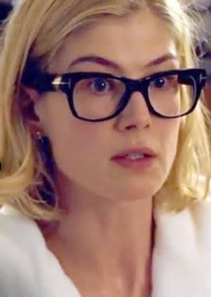 Fan Casting Rosamund Pike As Rita Skeeter In Harry Potter Perfect