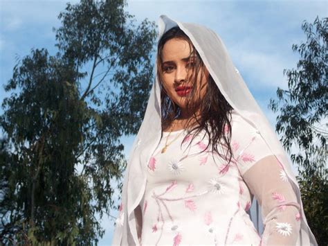 Pashto Drama Actress Dancer And Model Nadia Gul Cut Pictures ~ Welcome