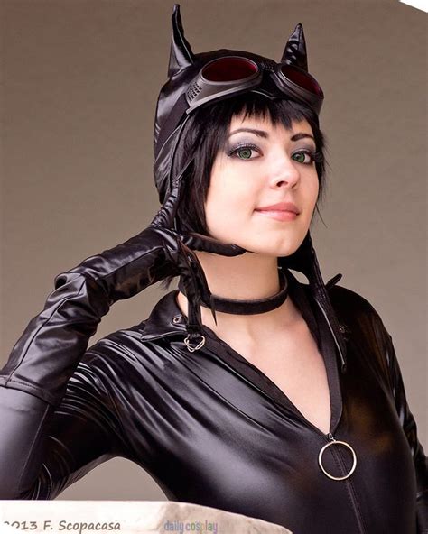 Catwoman From Batman Daily Cosplay Com Batman Cosplay Curious Cat Catwoman Cosplay