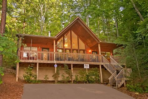 With timber tops you will find over 260 cabins all in the heart of the smoky mountains. Smoky Mountains Cabins for Rent in Pigeon Forge Tennessee ...