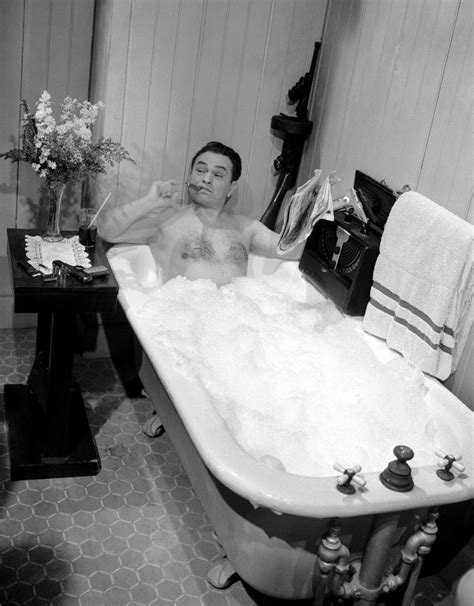 Edward G Robinson Enjoying A Bubble Bath Classic Film Noir Classic Films Hollywood Bathroom