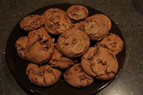 Chilling cookie dough will make or break the recipe! Summer Block of the Week... Flower Penny Garden....and the best double chocolate chip cookie ...