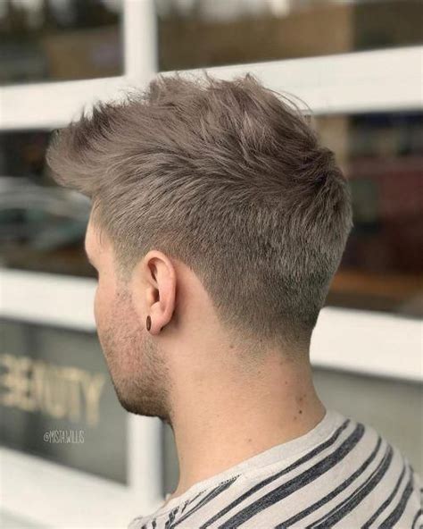 Picture Of A Perfect Blend Mens Taper Fade Brunettehaircuts Taper
