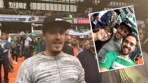 Meine freundin war auch dabei und wurde leider von einem unserer fans rassistisch beleidigt und mit bier beworfen worden. Max Kruse überrascht Fan im Stadion - YouTube