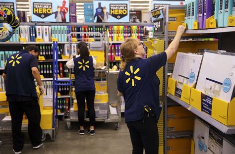 5 Of The Best And Worst Jobs At Walmart