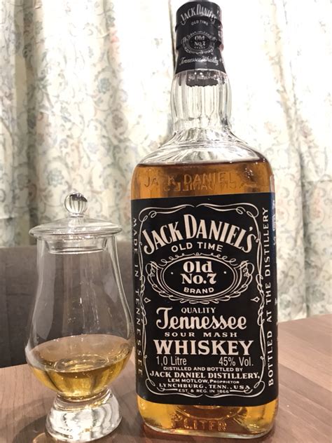 One that was comfortable to hold and that would be practical for whittling and carving, and husky enough to stand. ジャックダニエル オールドタイム (Old No.7) Jack Daniel's Old Time (Old No ...