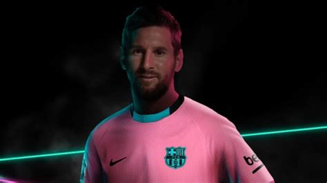 Tras la goleada que el barcelona consiguió en la última jornada. El Barcelona presenta su tercer uniforme en color rosa ...