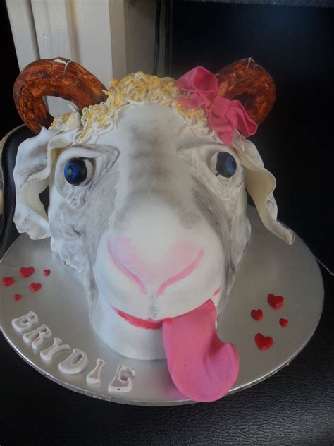 Confira modelos com chantilly, simples, toppers e muito mais! Goat Cake - CakeCentral.com