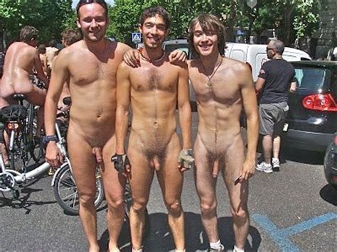 Naked Guys Public Street Spycamfromguys Hidden Cams Spying On Men