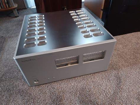 Luxman M900u Amplifiers Audiophile Style