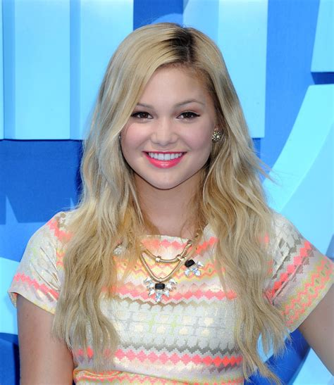 Olivia Holt At Dolphin Tale 2 Premiere In Los Angeles Hawtcelebs