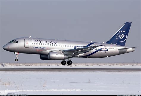 Sukhoi Superjet 100 Features Infinite Flight Community