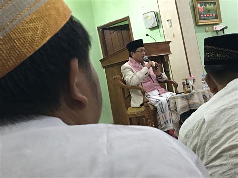 Israk mikraj terjadi pada periode akhir kenabian di makkah sebelum rasulullah shallallahu alaihi wa sallam hijrah ke madinah. Imam Besar Istiqlal Ceramah Isra Mi'raj Di Al Bayinah Serpong Park - Serpong Update