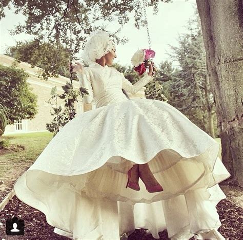 The latest photos of blogger dina dash's, actor ahmed dash's sister, wedding went viral on saturday due to the elegant look of dash. Dina Tokio | Hijab wedding dresses, Muslim wedding gown, Wedding dresses