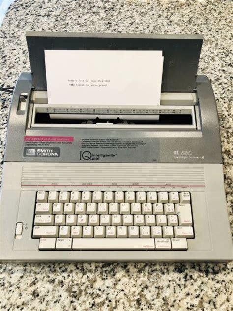 Smith Corona Sl 580 Electric Typewriter Tested With Keyboard Cover Ebay