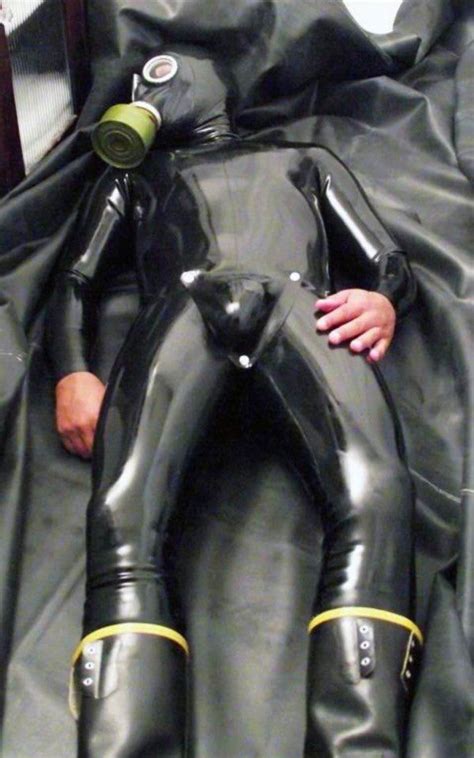 Pin Auf Men In Latex And Rubber Gear