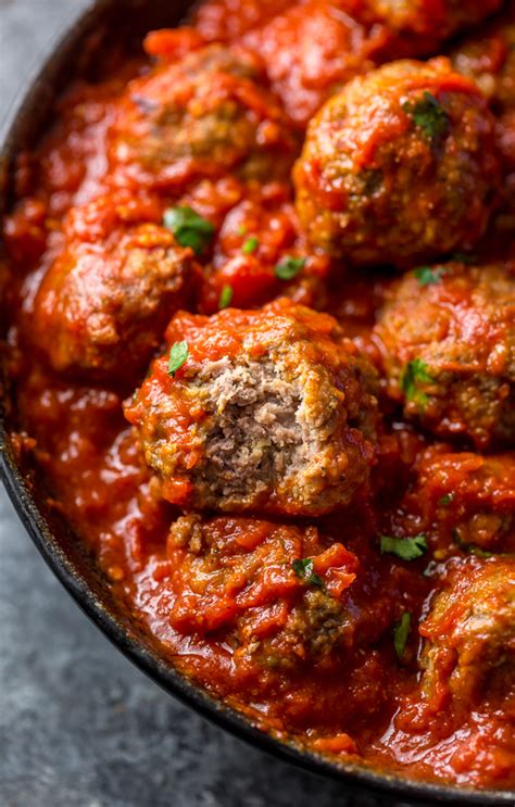 Easy homemade meatballs are one of the core recipes you'll love having in your back pocket. Easy Baked Meatballs Recipe & Video with Marinara Sauce - Baker by Nature