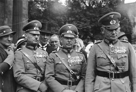 Hitlers Generals The Origins Of Complicity Yale University Press