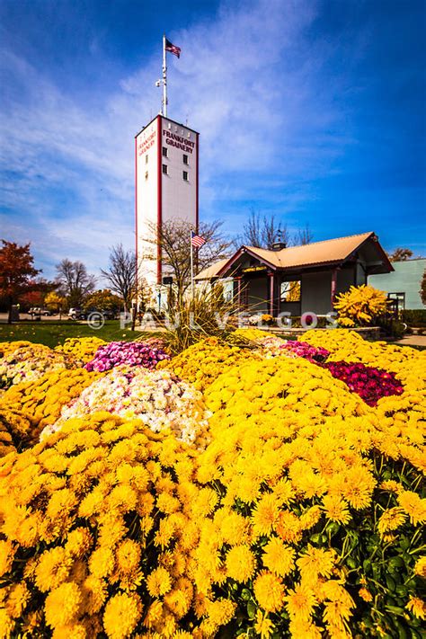 Hours may change under current circumstances Image: Frankfort Illinois and Frankort Grainery with ...