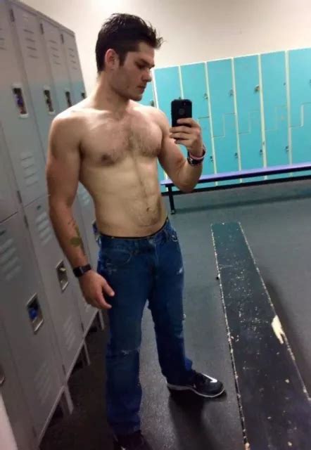 Shirtless Muscular Male Beefcake Locker Room Gym Jock Hairy Hunk Photo 4x6 F1438 429 Picclick