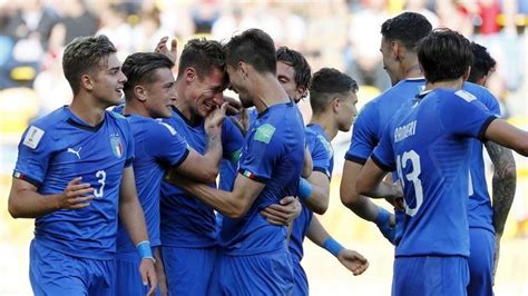 Сборная италии по футболу 2021: Сборная Италии по футболу установила рекорд - Спорт - Курс ...