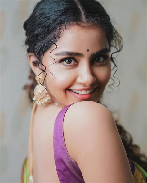 Anupama Parameswaran Saree Photos