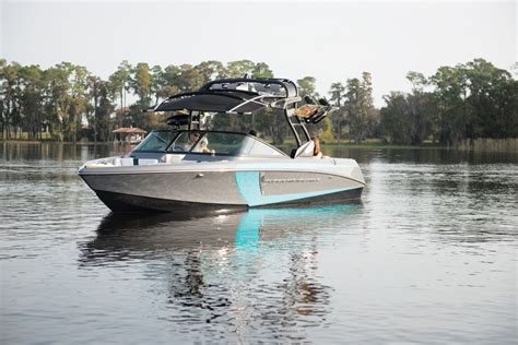 Wakeboard Boat Reviews Super Air Nautique Wakeboarding Mag