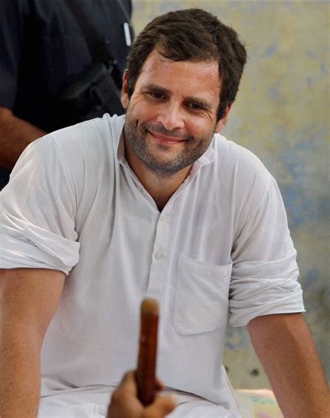A member of parliament, he represents the constituency of amethi, uttar pradesh (16th lok sabha). Free Download Wallpaper HD : 2013 rahul gandhi hq full hd ...