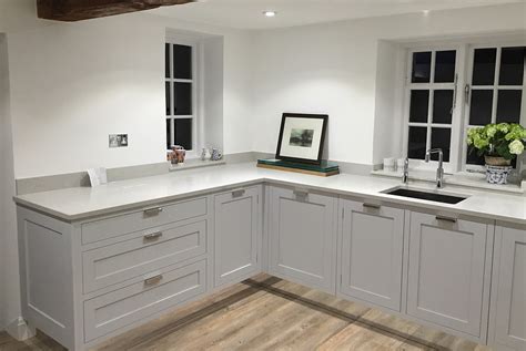 According to several accounts known for being one of the most versatile kitchen cabinet styles, a shaker door is a great choice for because of its simplicity combined with enough detail to catch the eye, it can match pretty well with other modern door styles. THE AUTHENTIC SHAKER KITCHEN - Concept Interiors , Sheffield
