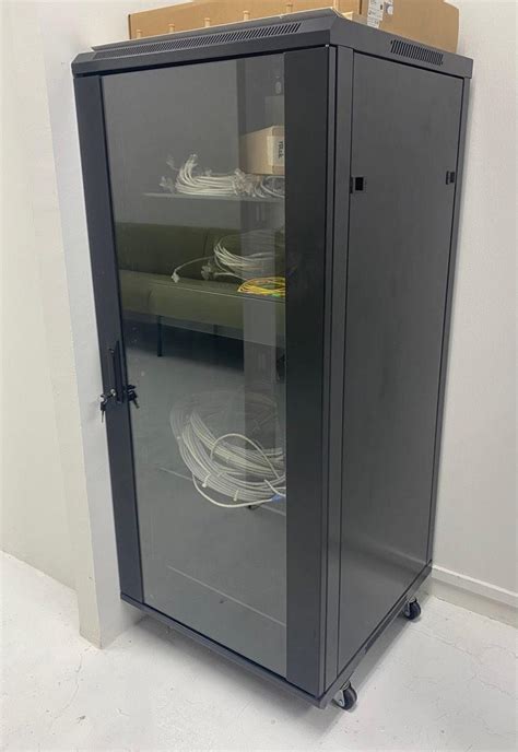 27u Floor Standing Server Rack W Edgeswitch 48 500w Computers And Tech