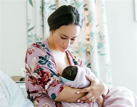 World Breastfeeding Week Celebrities Who Are Pro Breastfeeding