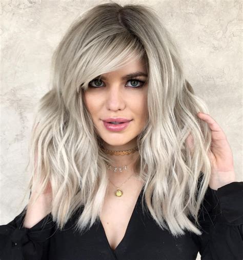For long hair, you can make a large number of hairstyles, especially fashionable in the year long layered hairstyles with highlights and various these easy hairstyles can make any woman. 33 Hottest Blonde Balayage Highlights With Layers For Long ...