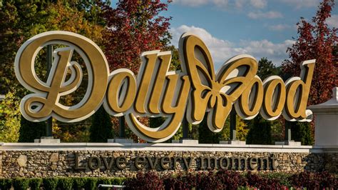 Everything You Need To Know About Dolly Partons Holiday Food Festival