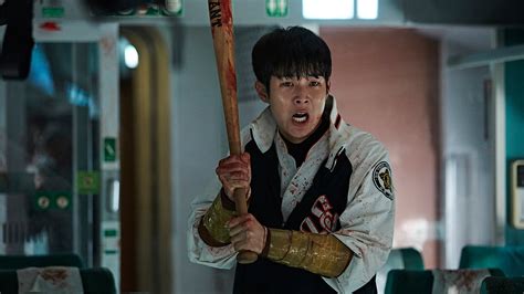 The story is original and there is deep character development, which is not usual in horror movies, showing the different behavior of the human being in a stressful situation depending on his or her character (or lack of). Train to Busan | Blutterbunged