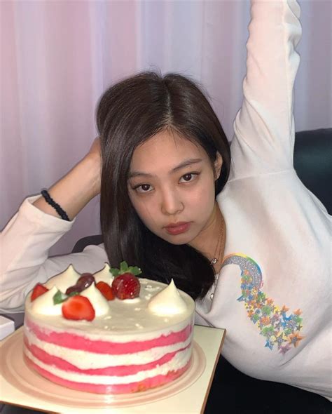 Jennie from blackpink spent time living in new zealand. BLACKPINK's Jennie celebrates her birthday cake, #AngelJennieDay trending number one worldwide ...
