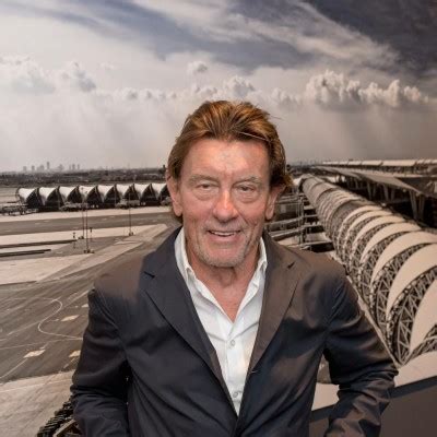 Seine postmodernen hochhäuser und bürotürme machten ihn 8/14 neben dem sony center jahns wohl berühmtestes gebäude in deutschland: Drei Fragen an... - muenchenarchitektur