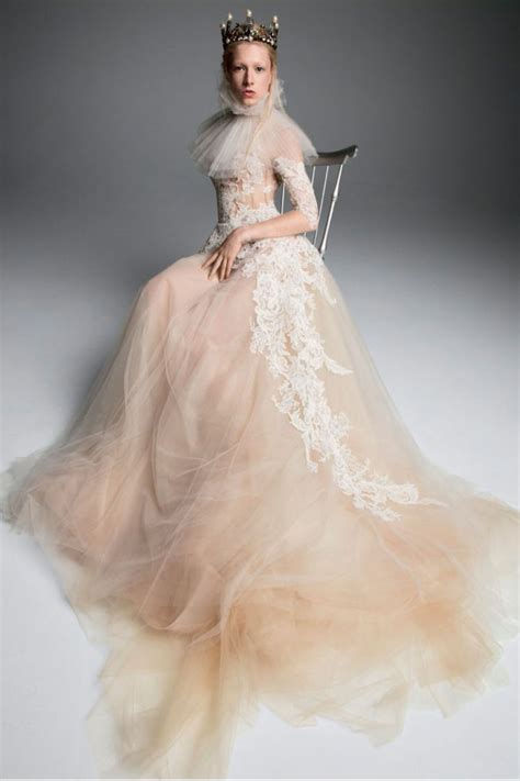 Also known as mauro adami wedding dress the dress was designed and created by an italian fashion master mauro adami. Top 10 Most Expensive Wedding Dress Designers in 2020 ...