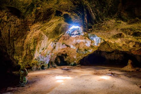 Aruba Cave Tours In Arikok National Park Guadirikiri