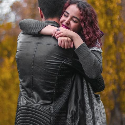 how to hug a girl tips for shy guys pairedlife